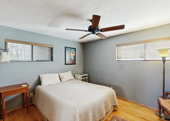 Hummingbird Hideaway Holiday home *